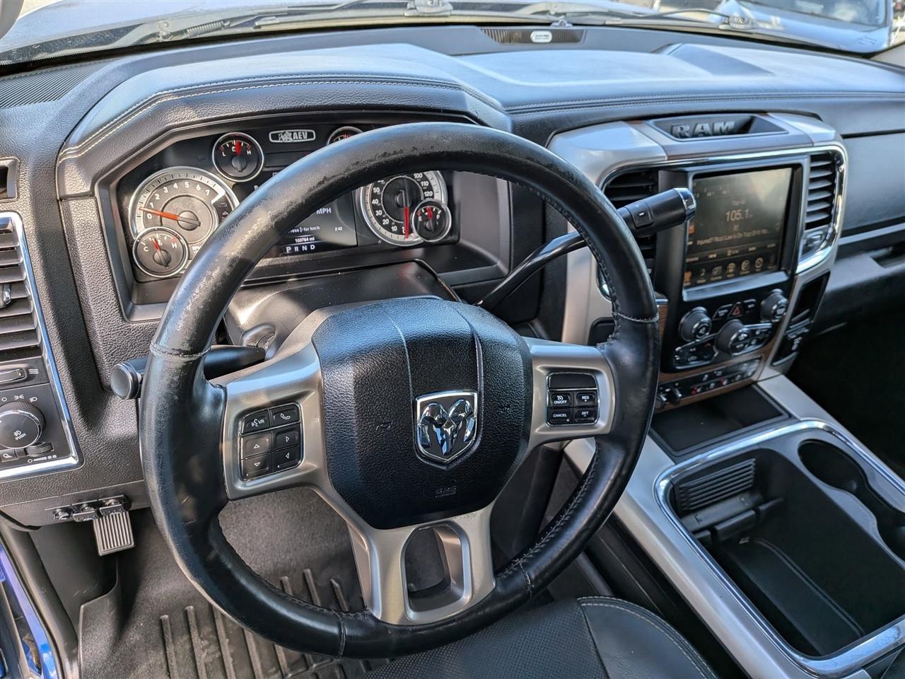 RAM 2500 Laramie Crew Cab SWB 4WD 2016