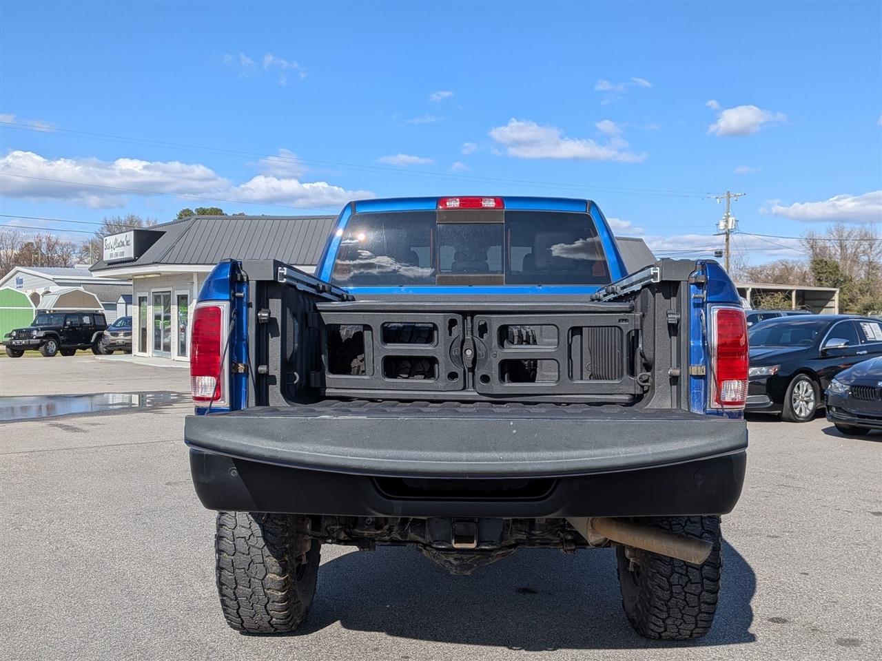 RAM 2500 Laramie Crew Cab SWB 4WD 2016