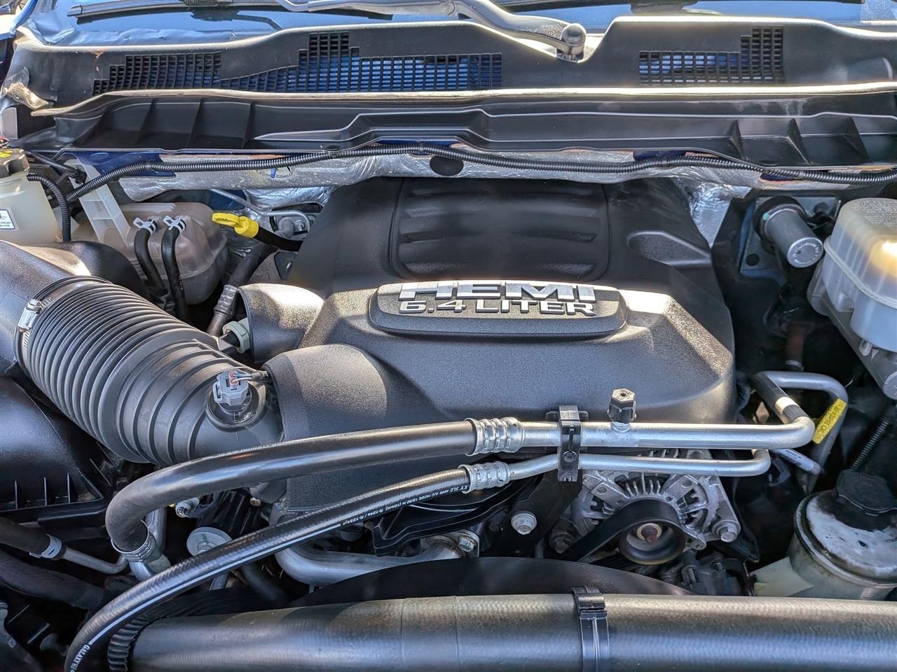 RAM 2500 Laramie Crew Cab SWB 4WD 2016