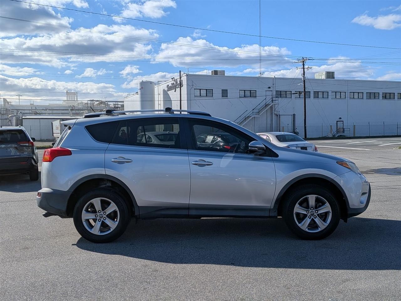 Toyota RAV4  2015