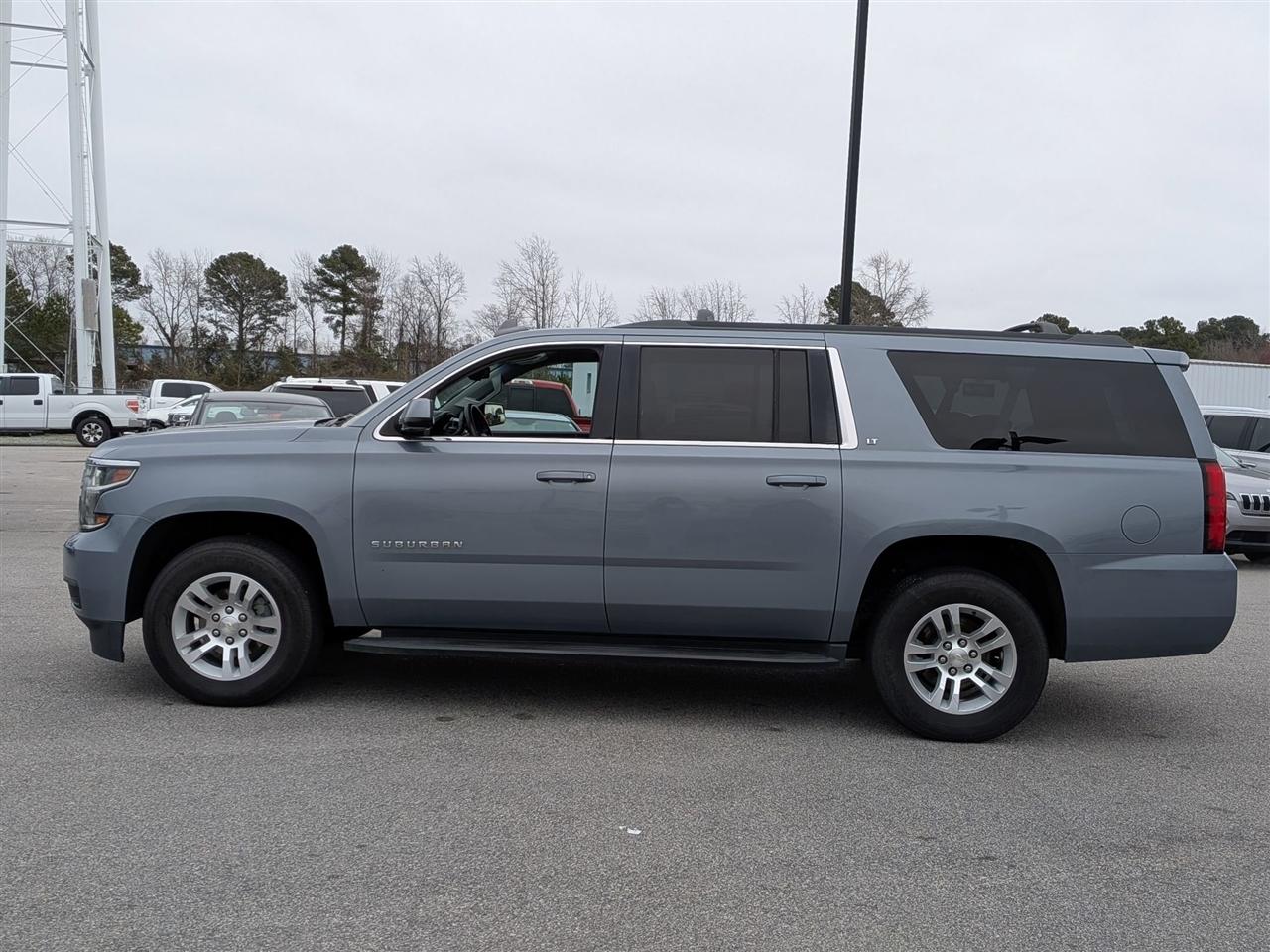 Chevrolet Suburban  2016
