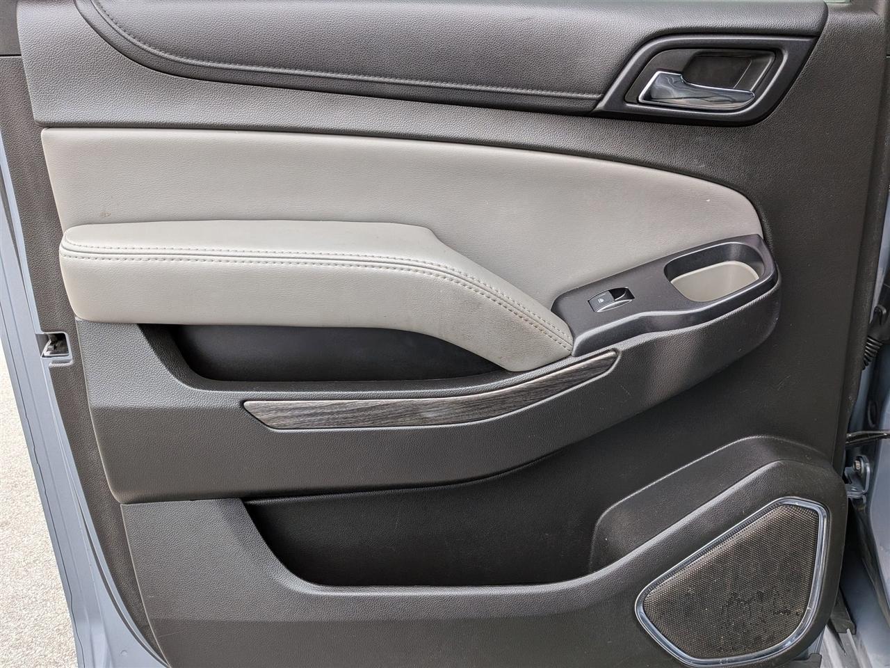 Chevrolet Suburban  2016