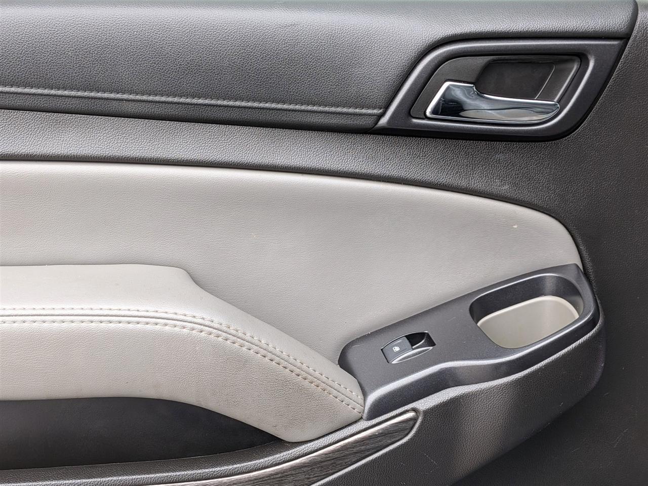 Chevrolet Suburban  2016