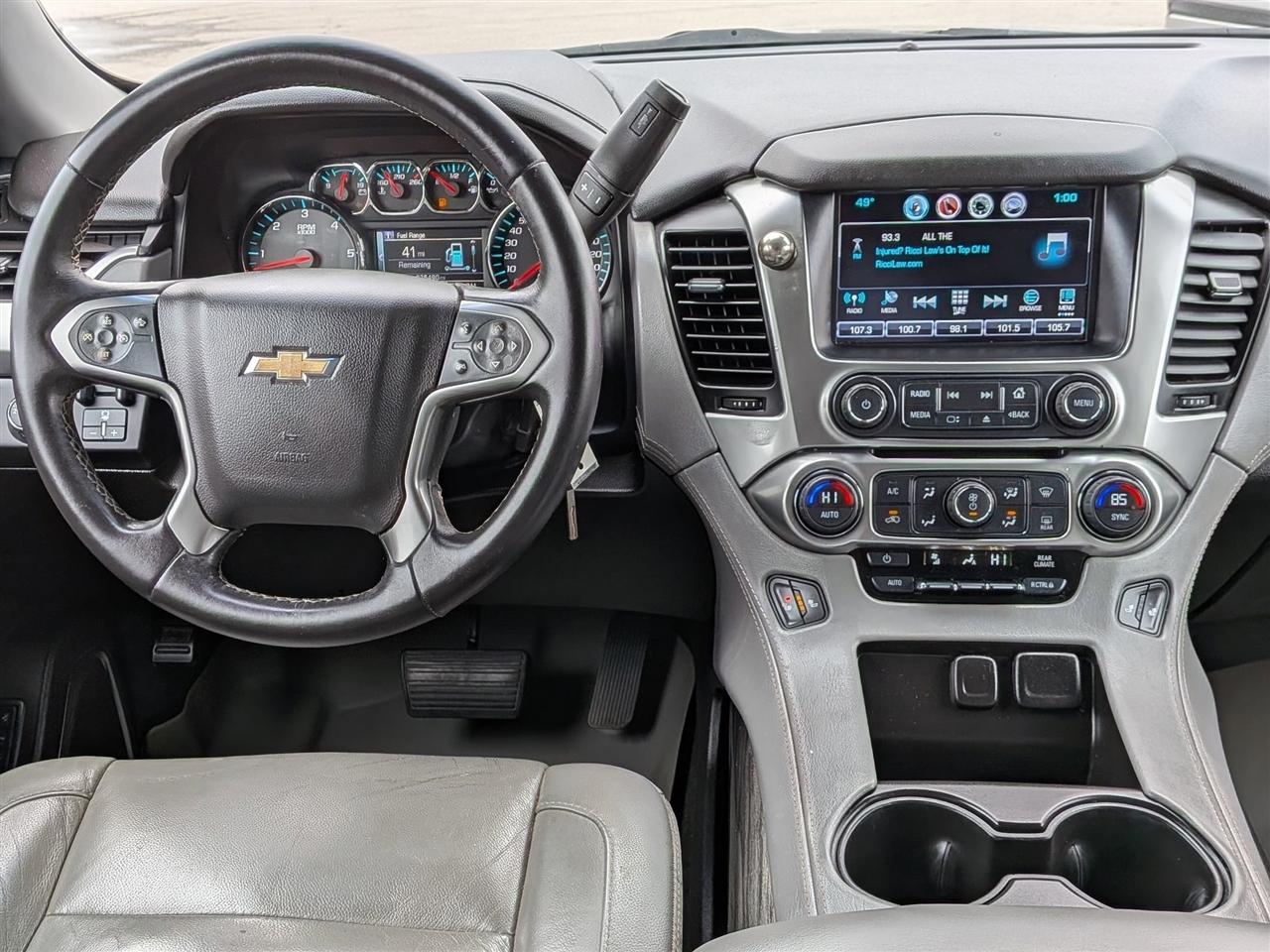 Chevrolet Suburban  2016