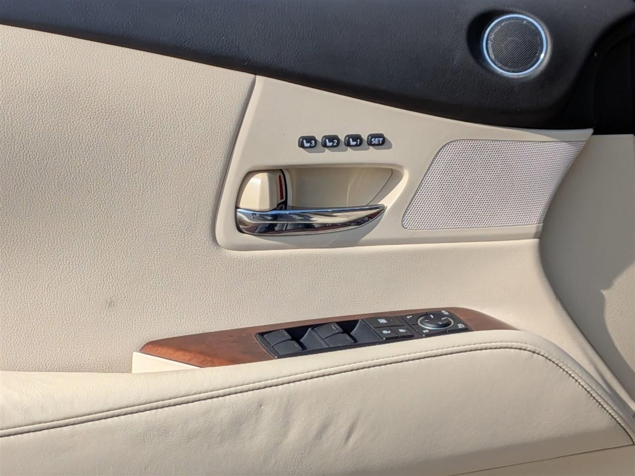 Lexus RX 350 4D SUV AWD 2013