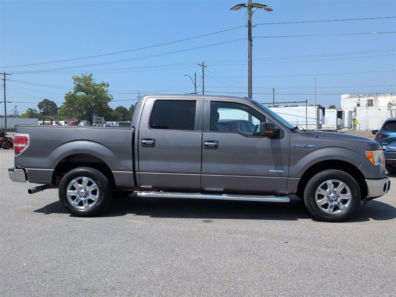 Ford F-150 2WD SuperCrew 145" XLT 2013