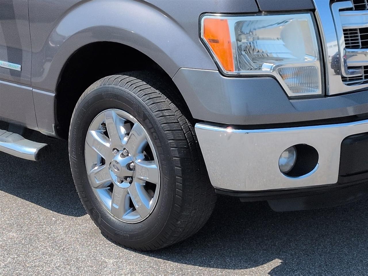 Ford F-150 2WD SuperCrew 145" XLT 2013