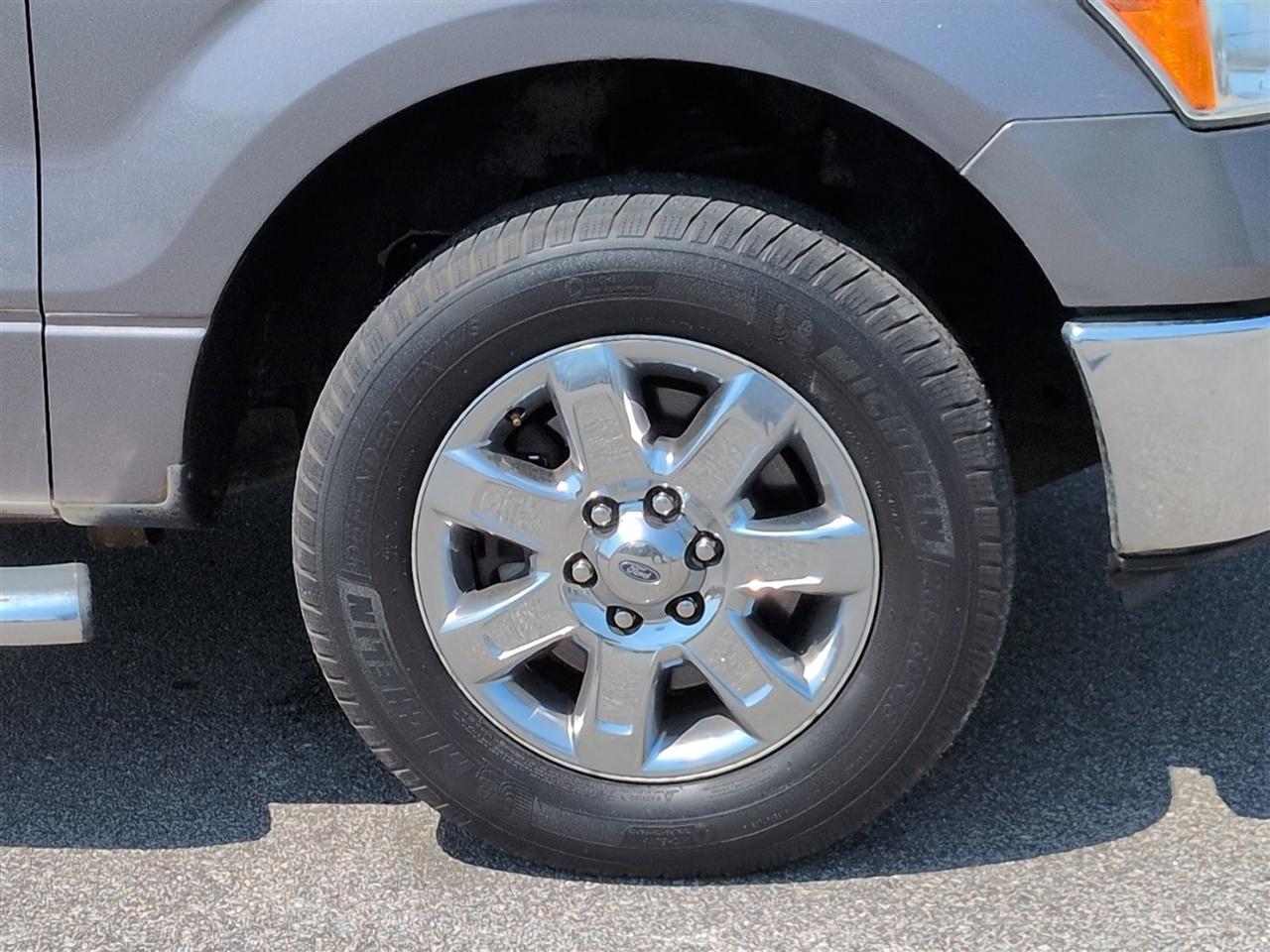 Ford F-150 2WD SuperCrew 145" XLT 2013