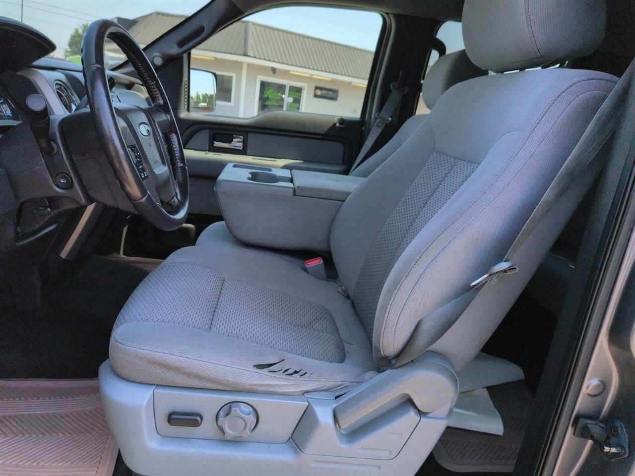 Ford F-150 2WD SuperCrew 145" XLT 2013