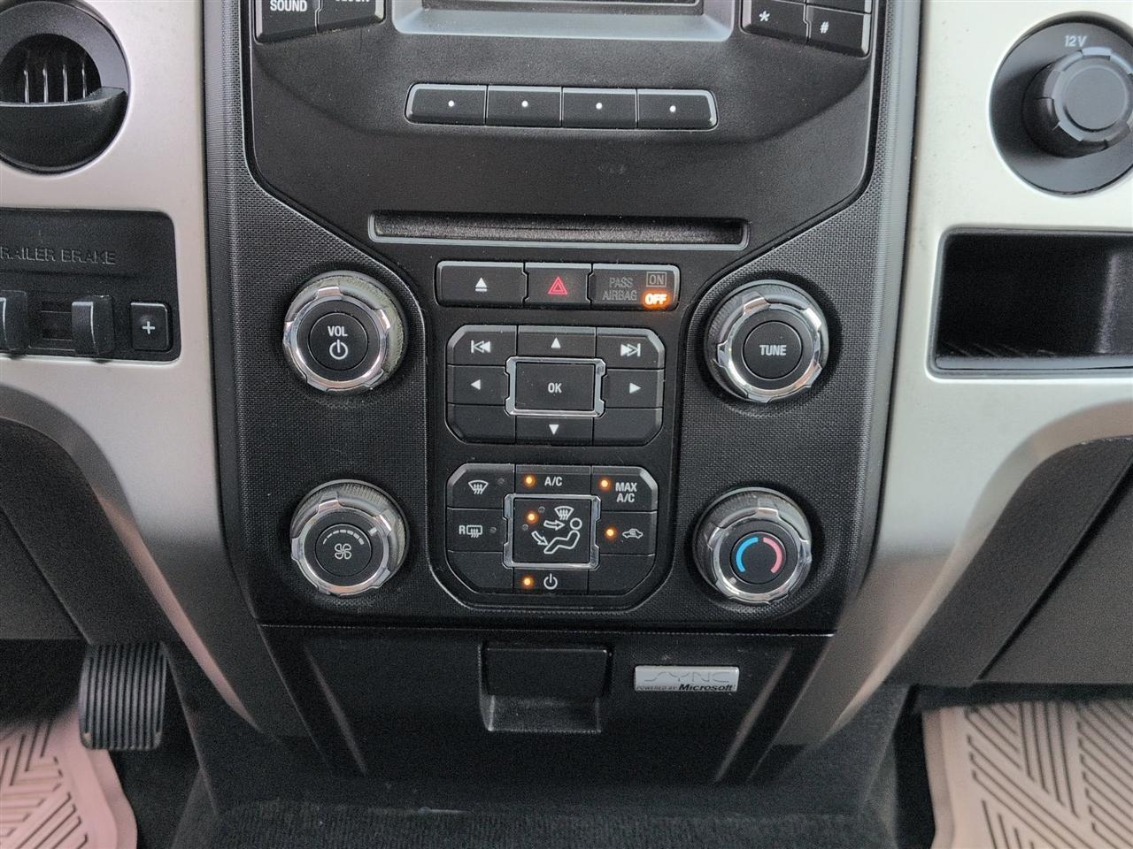 Ford F-150 2WD SuperCrew 145" XLT 2013