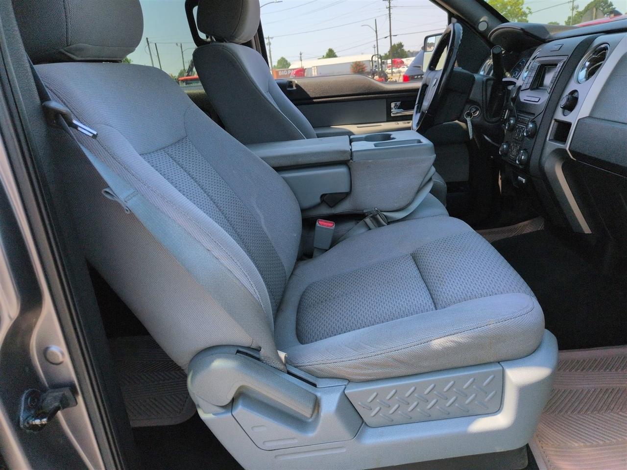 Ford F-150 2WD SuperCrew 145" XLT 2013