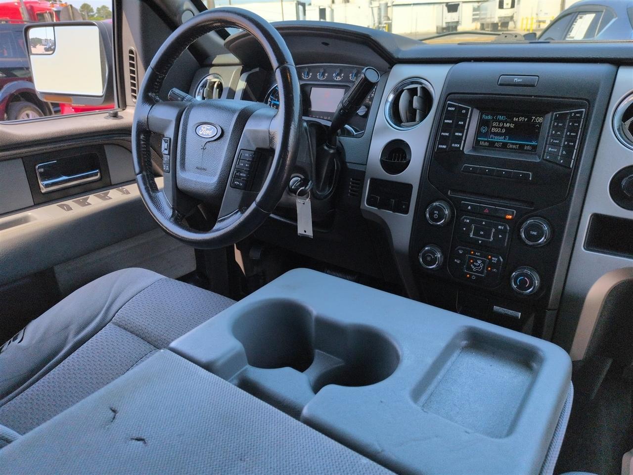 Ford F-150 2WD SuperCrew 145" XLT 2013