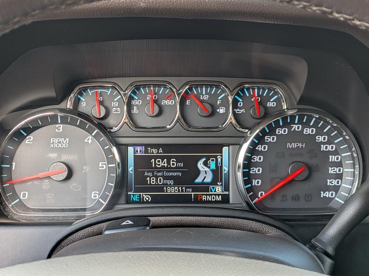 Chevrolet Suburban  2015