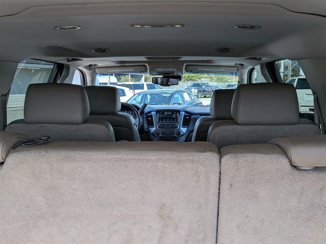 Chevrolet Suburban  2015