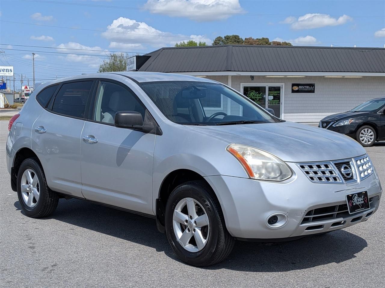 Nissan Rogue  2010
