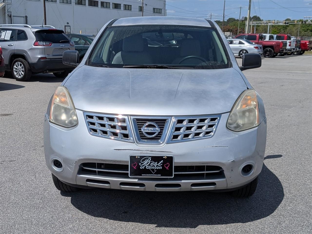 Nissan Rogue  2010