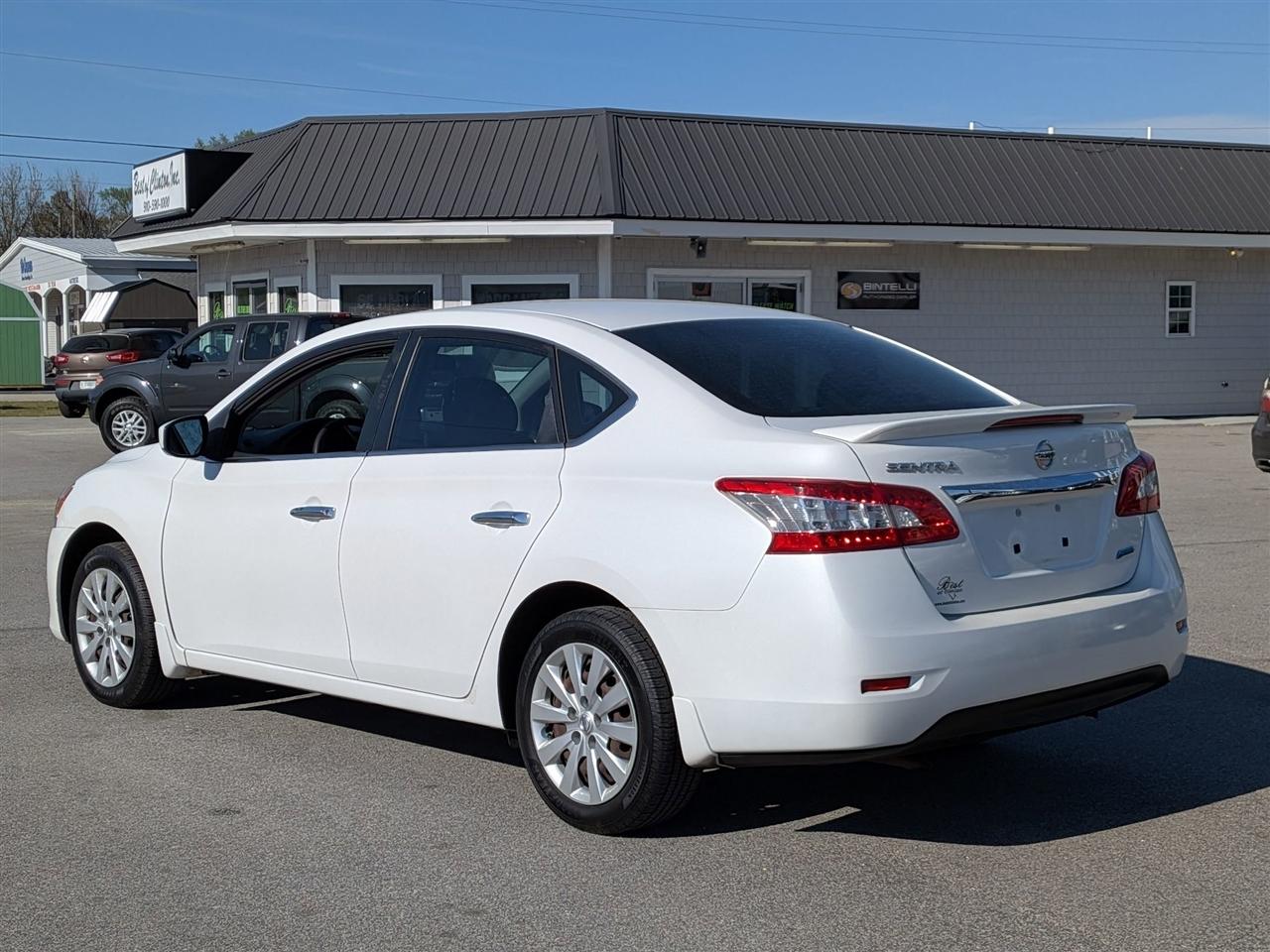 Nissan Sentra  2014