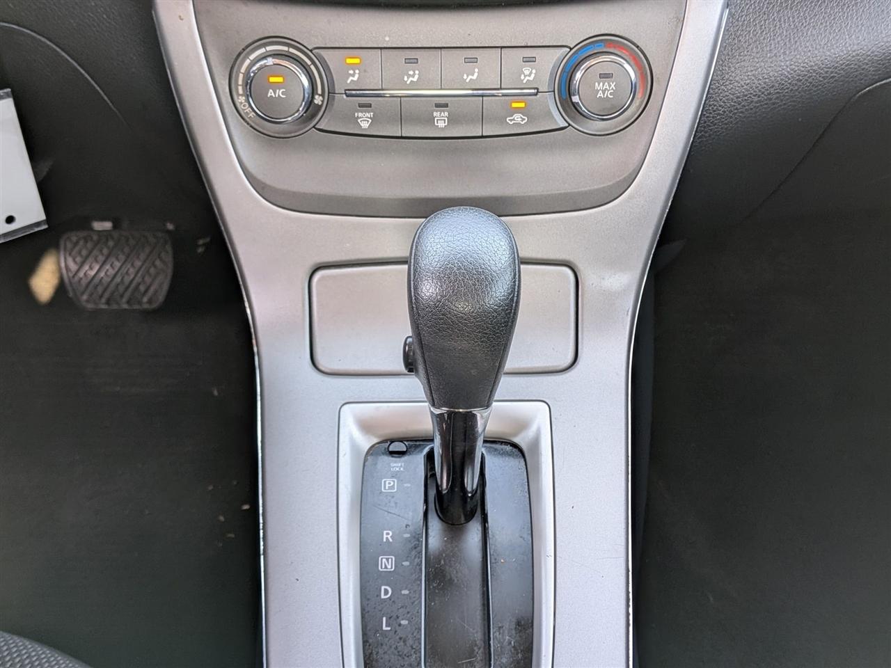 Nissan Sentra  2014