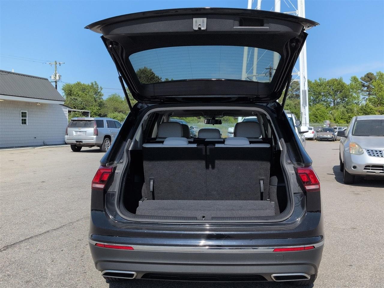 Volkswagen Tiguan  2021