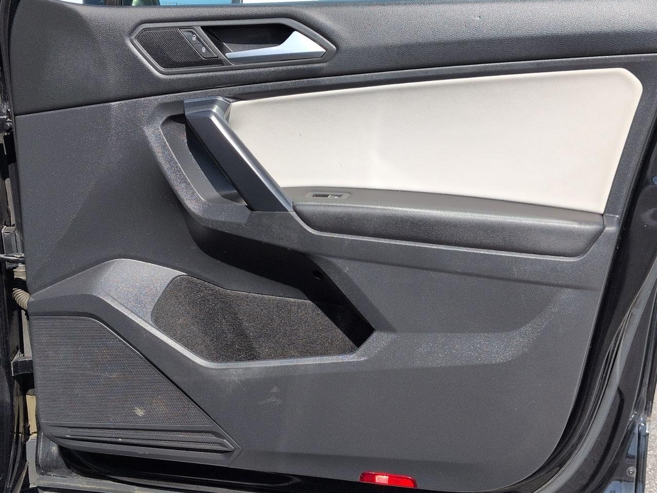 Volkswagen Tiguan  2021
