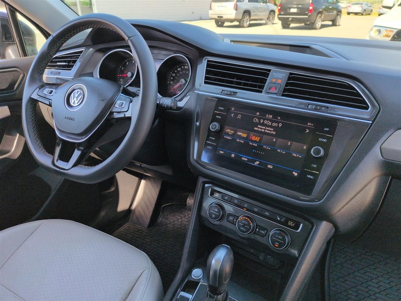Volkswagen Tiguan  2021