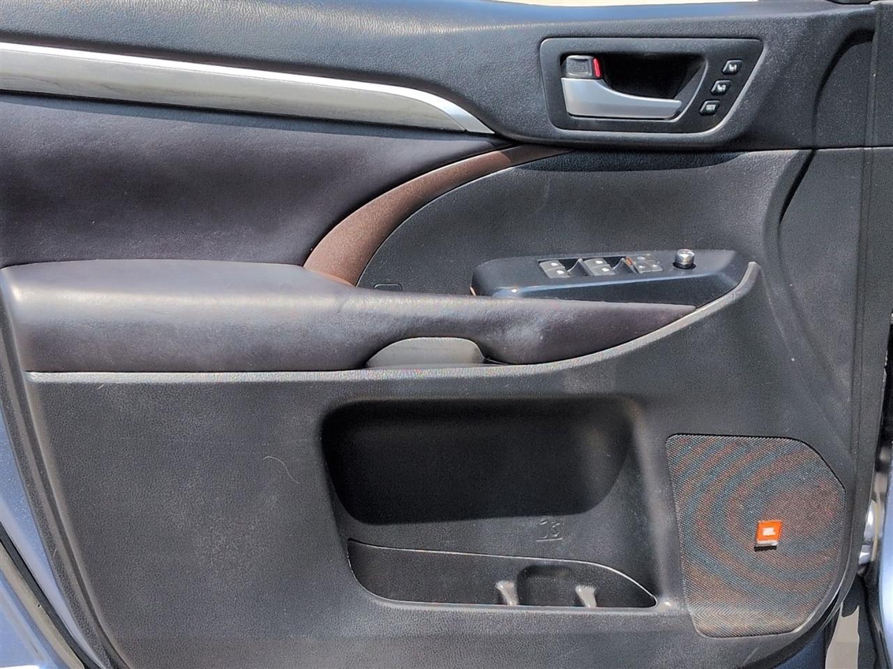 Toyota Highlander 4dr V6 Limited (Natl) 2017