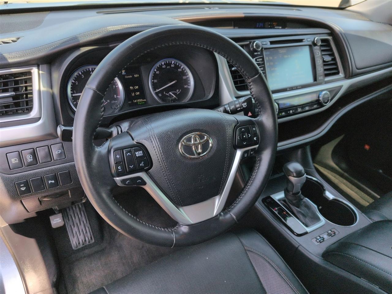 Toyota Highlander 4dr V6 Limited (Natl) 2017