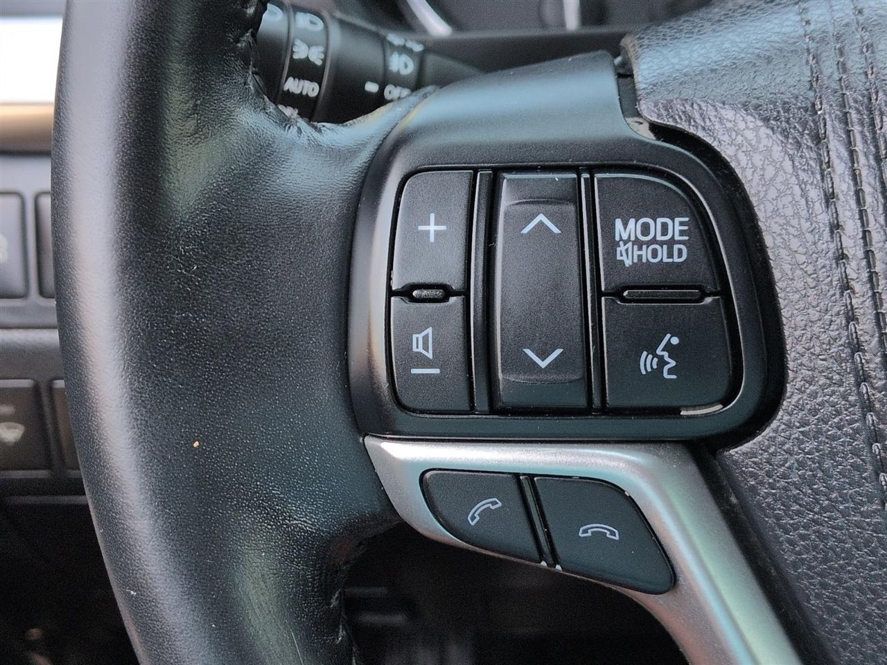 Toyota Highlander 4dr V6 Limited (Natl) 2017