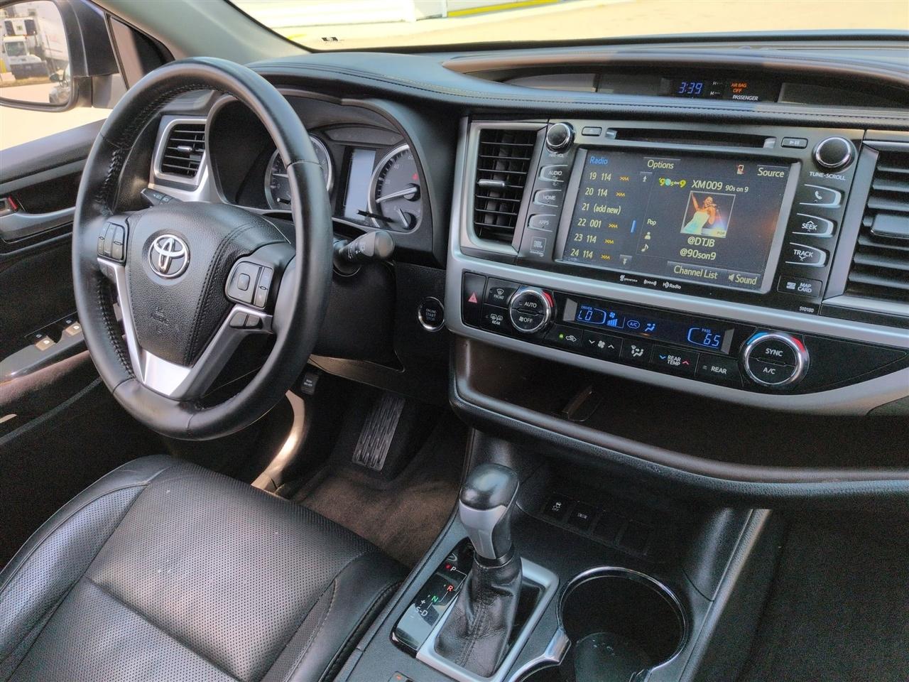 Toyota Highlander 4dr V6 Limited (Natl) 2017