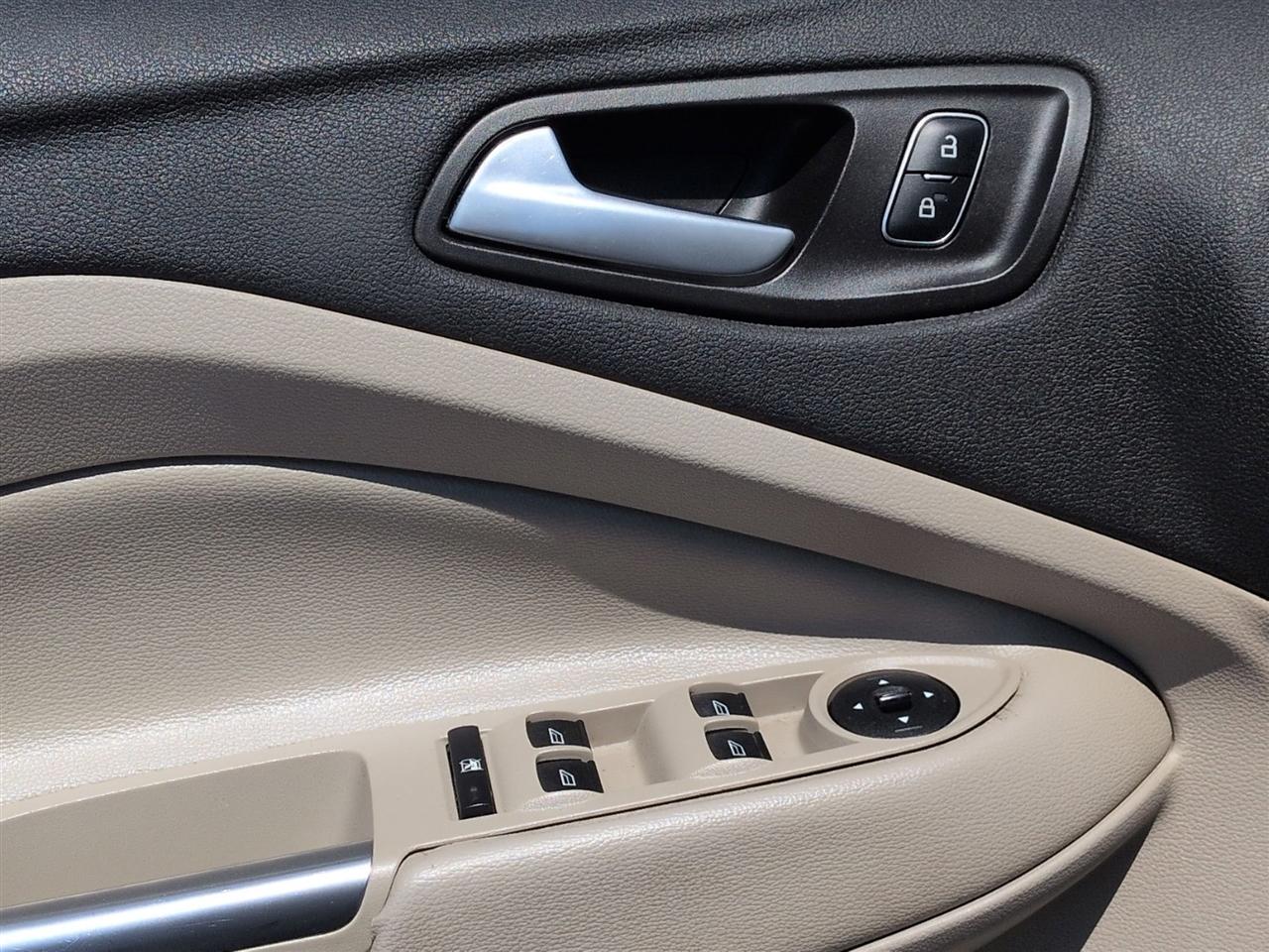 Ford Escape  2017