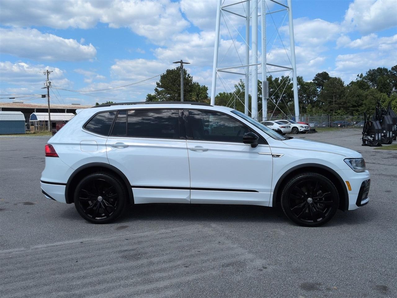 Volkswagen Tiguan  2021