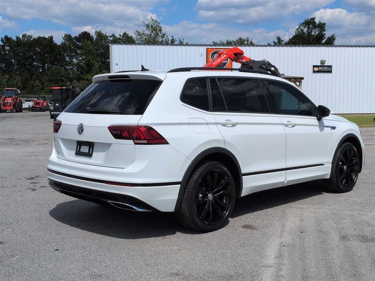 Volkswagen Tiguan  2021