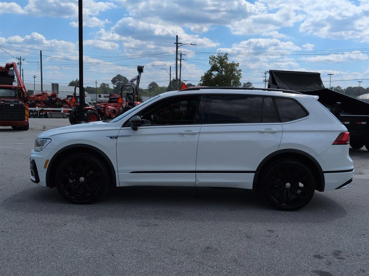 Volkswagen Tiguan  2021