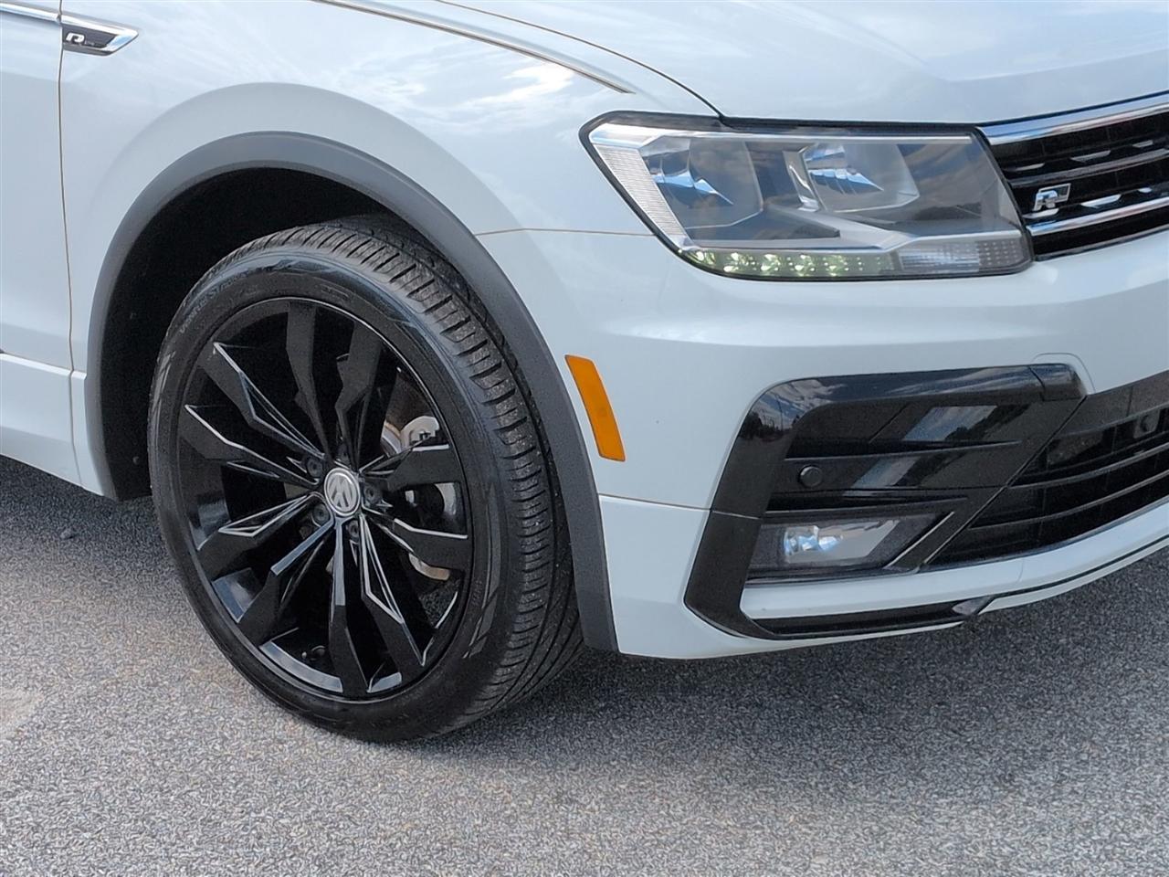 Volkswagen Tiguan  2021