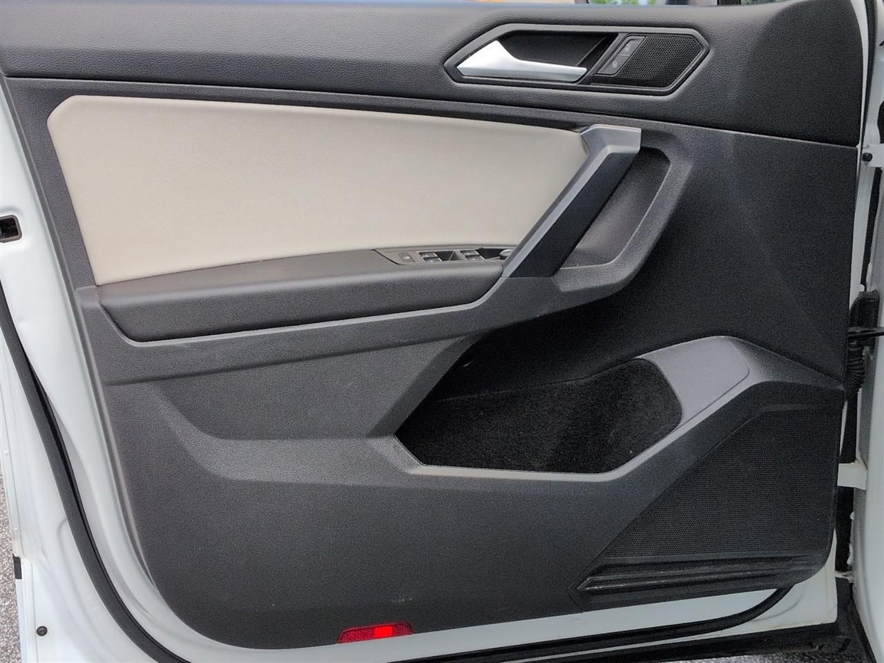 Volkswagen Tiguan  2021
