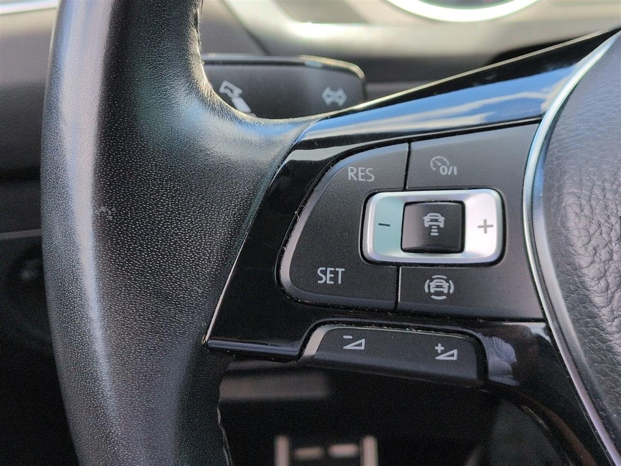 Volkswagen Tiguan  2021