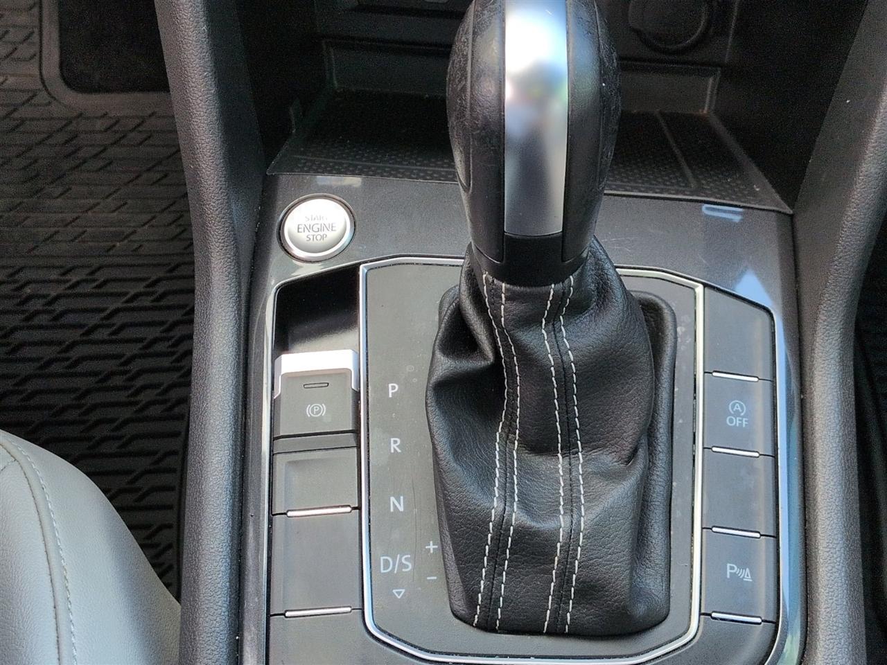 Volkswagen Tiguan  2021