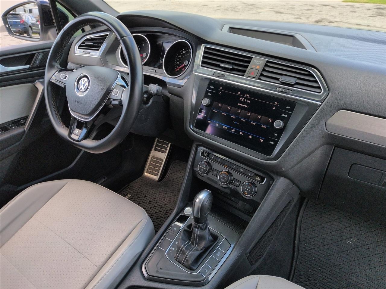 Volkswagen Tiguan  2021
