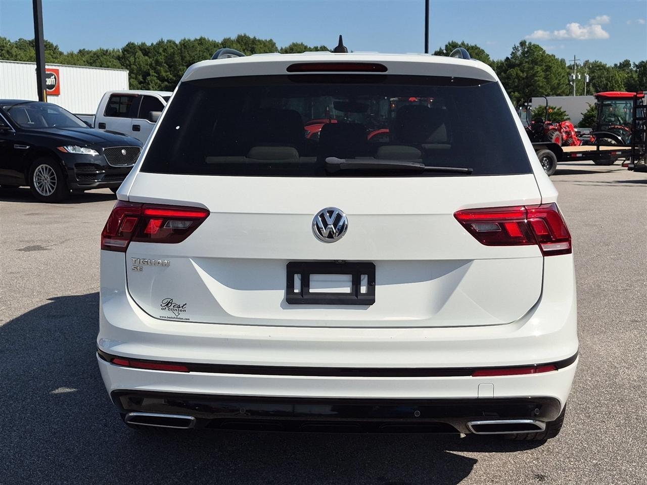 Volkswagen Tiguan 2.0T SE R-Line Black FWD 2021