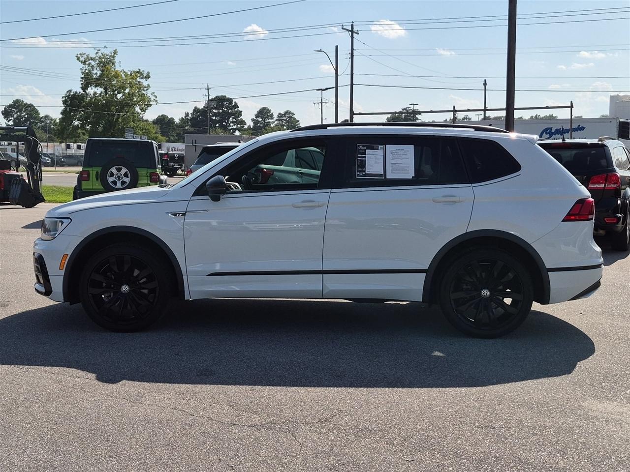 Volkswagen Tiguan 2.0T SE R-Line Black FWD 2021