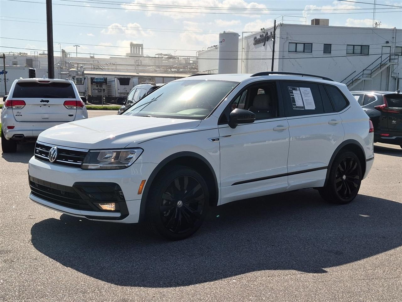 Volkswagen Tiguan 2.0T SE R-Line Black FWD 2021