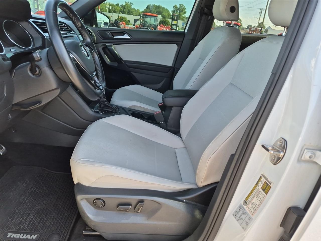Volkswagen Tiguan 2.0T SE R-Line Black FWD 2021
