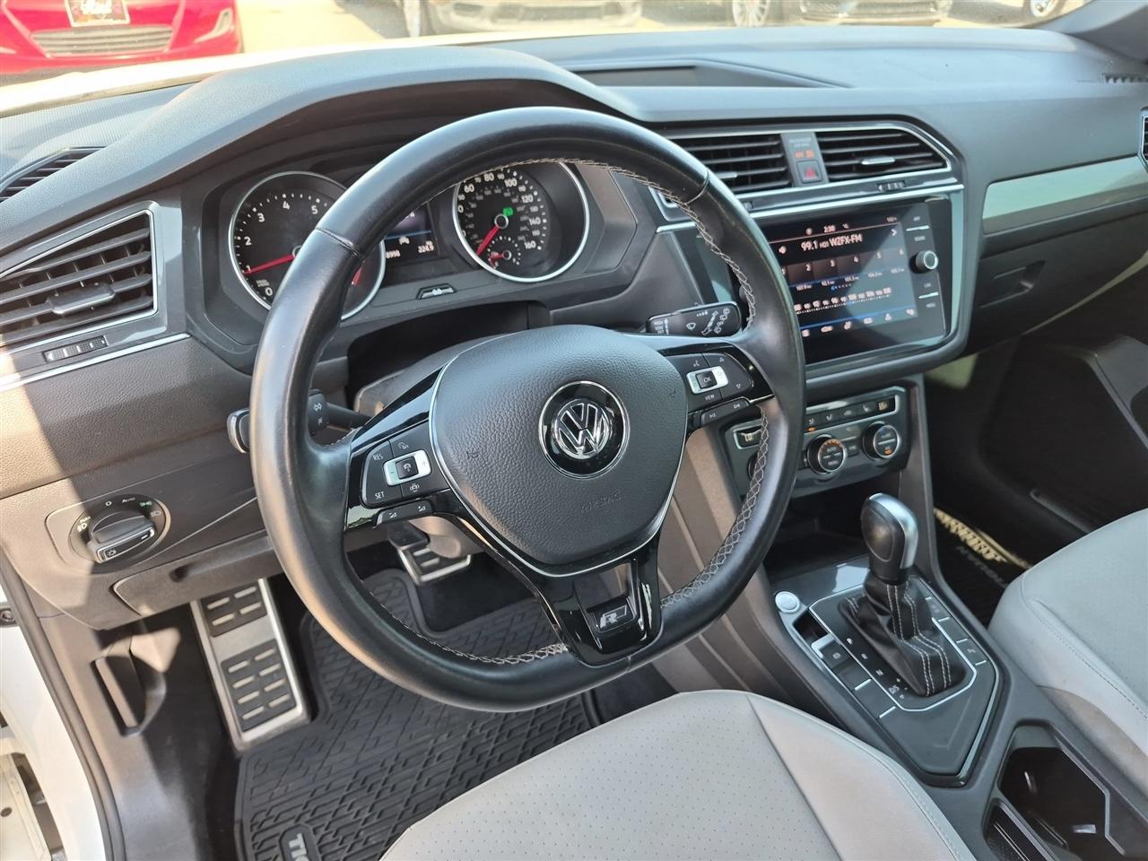 Volkswagen Tiguan 2.0T SE R-Line Black FWD 2021