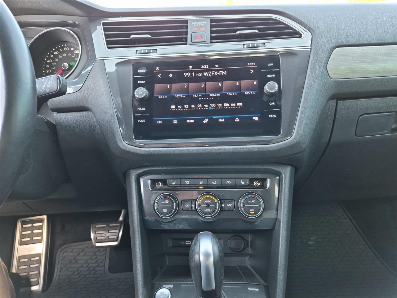 Volkswagen Tiguan 2.0T SE R-Line Black FWD 2021