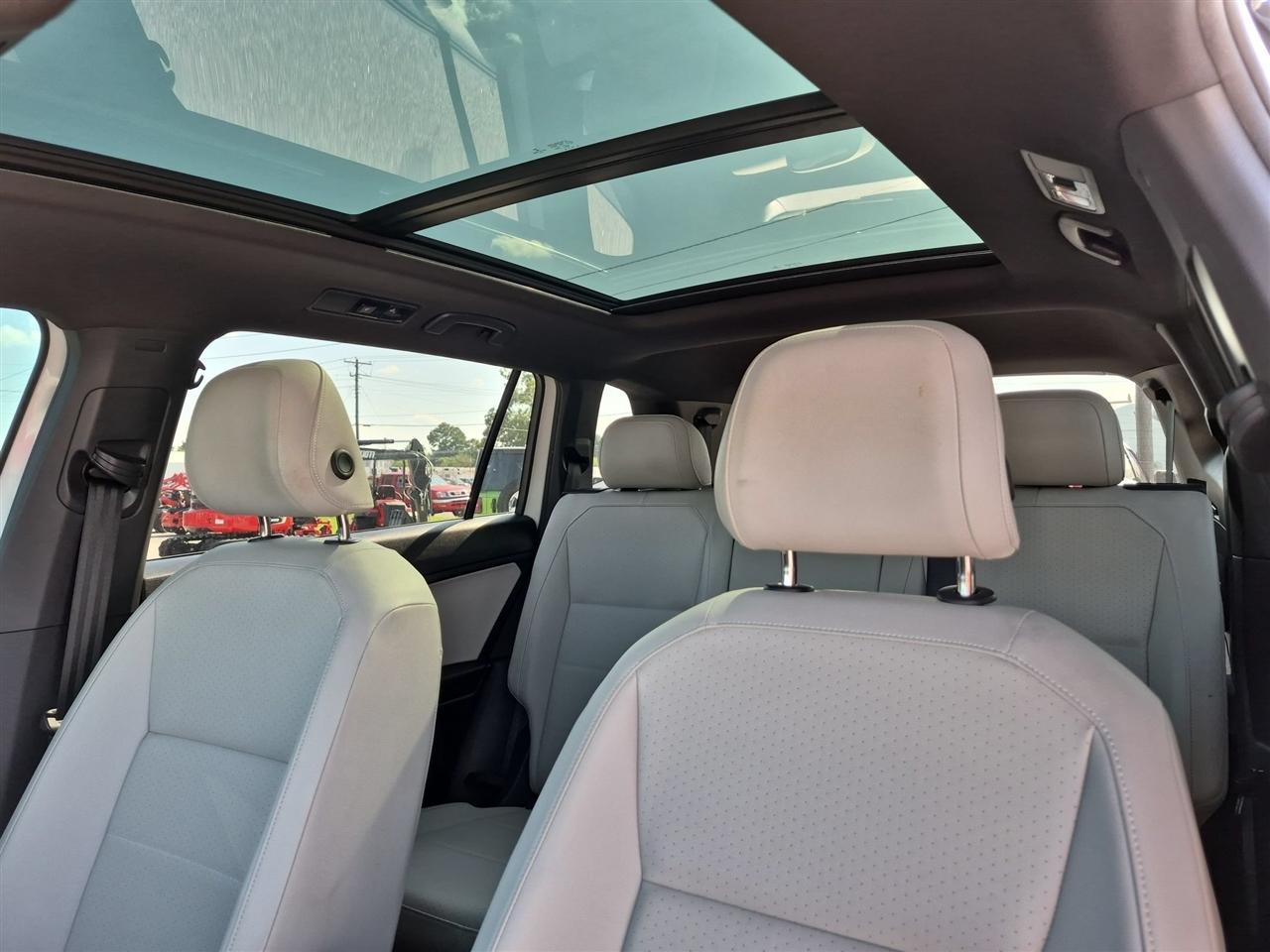 Volkswagen Tiguan 2.0T SE R-Line Black FWD 2021