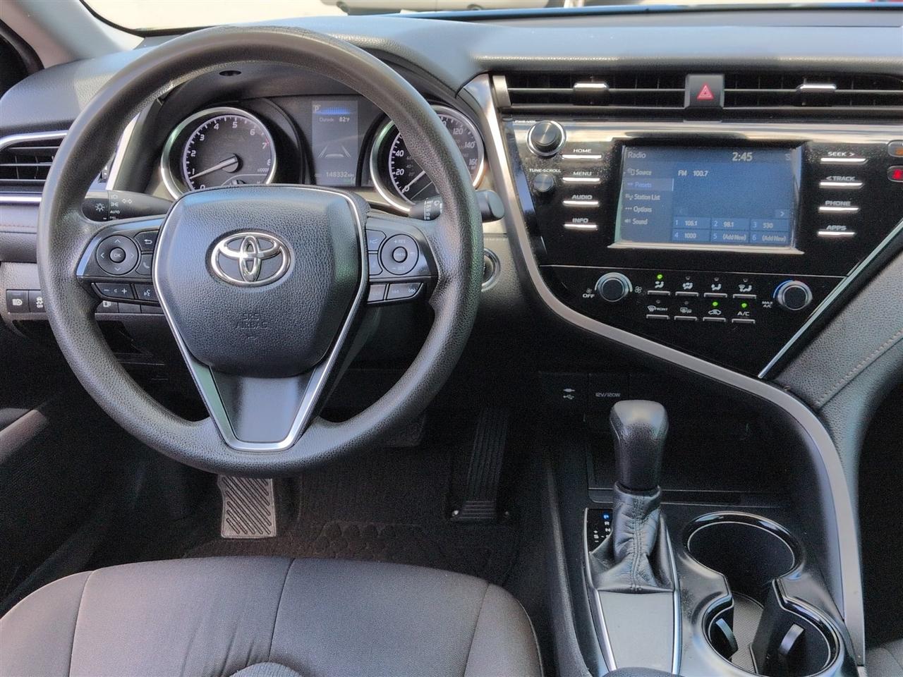 Toyota Camry 4dr Sdn LE Auto V6 2018