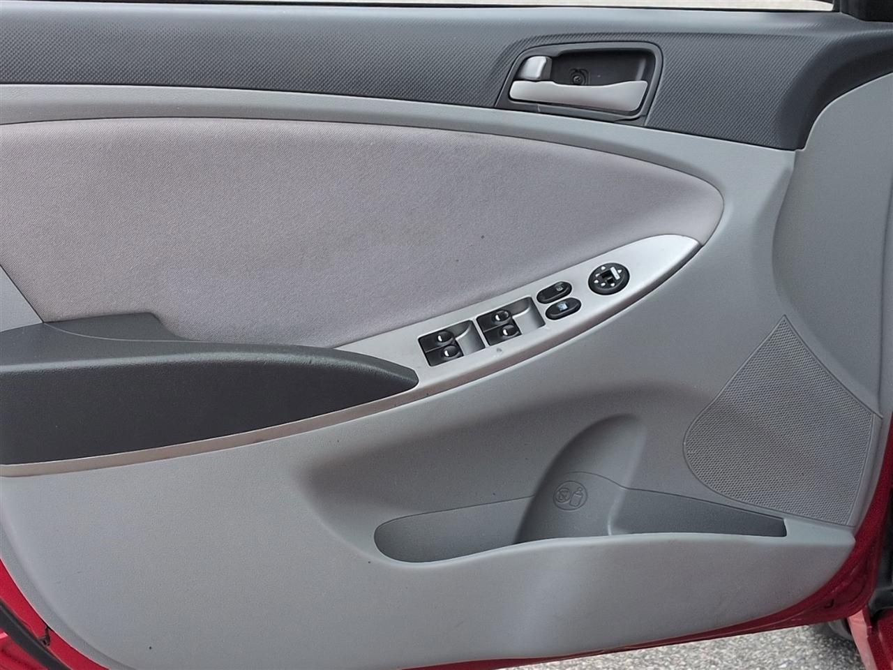 Hyundai Accent  2016