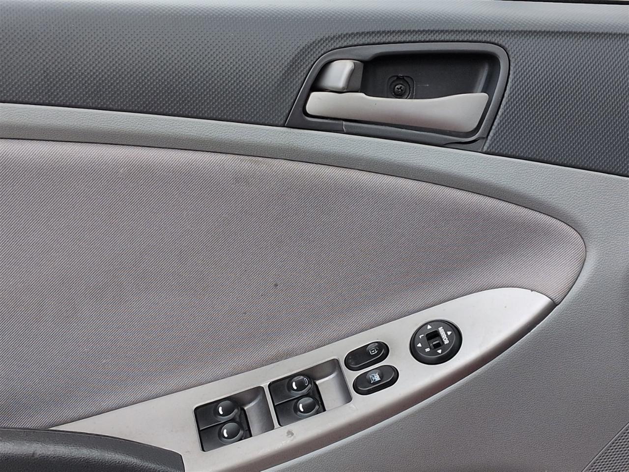 Hyundai Accent  2016