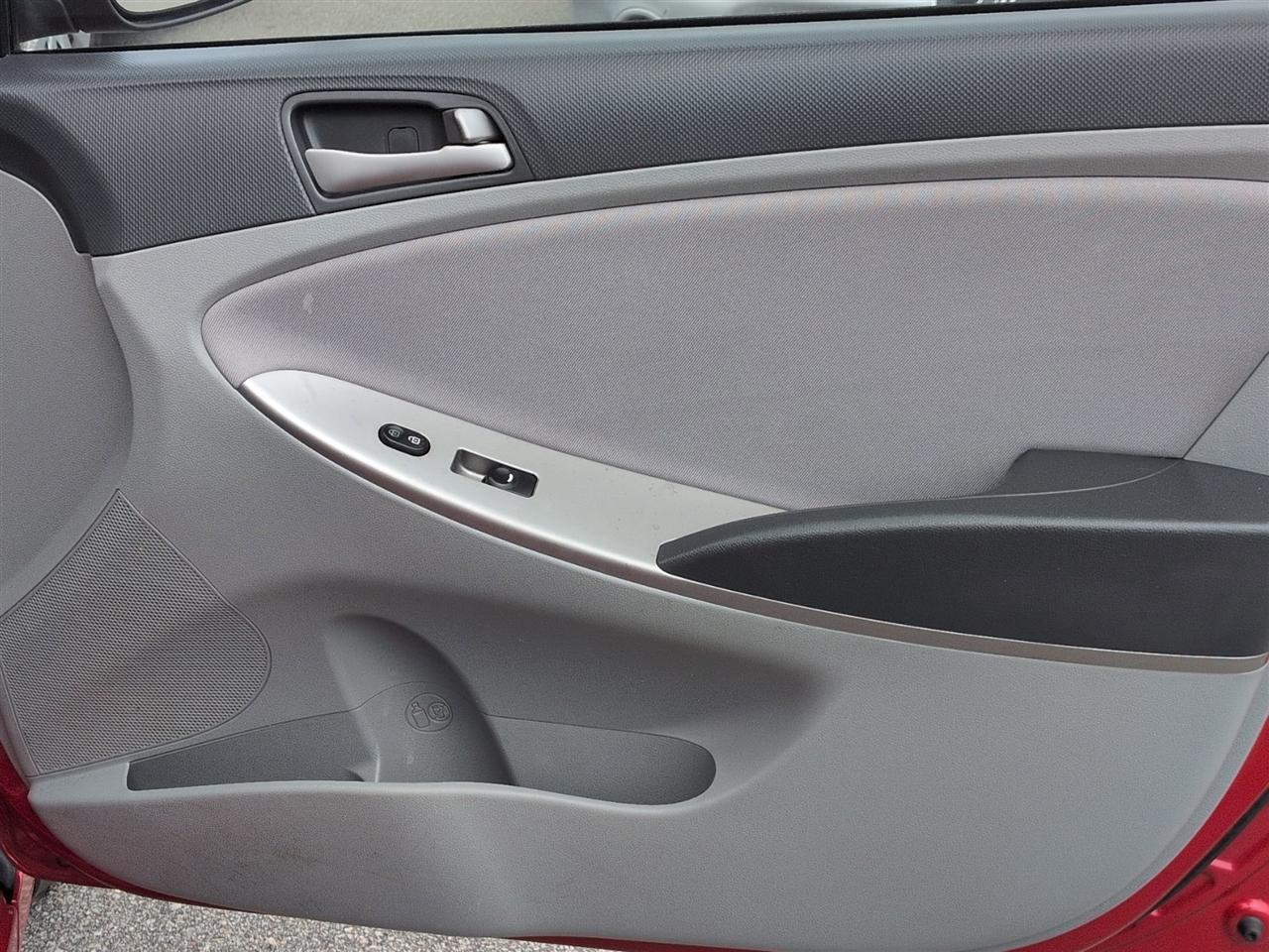 Hyundai Accent  2016