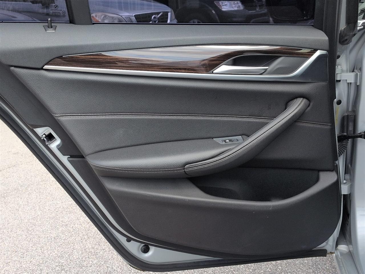 BMW 5 Series  2018